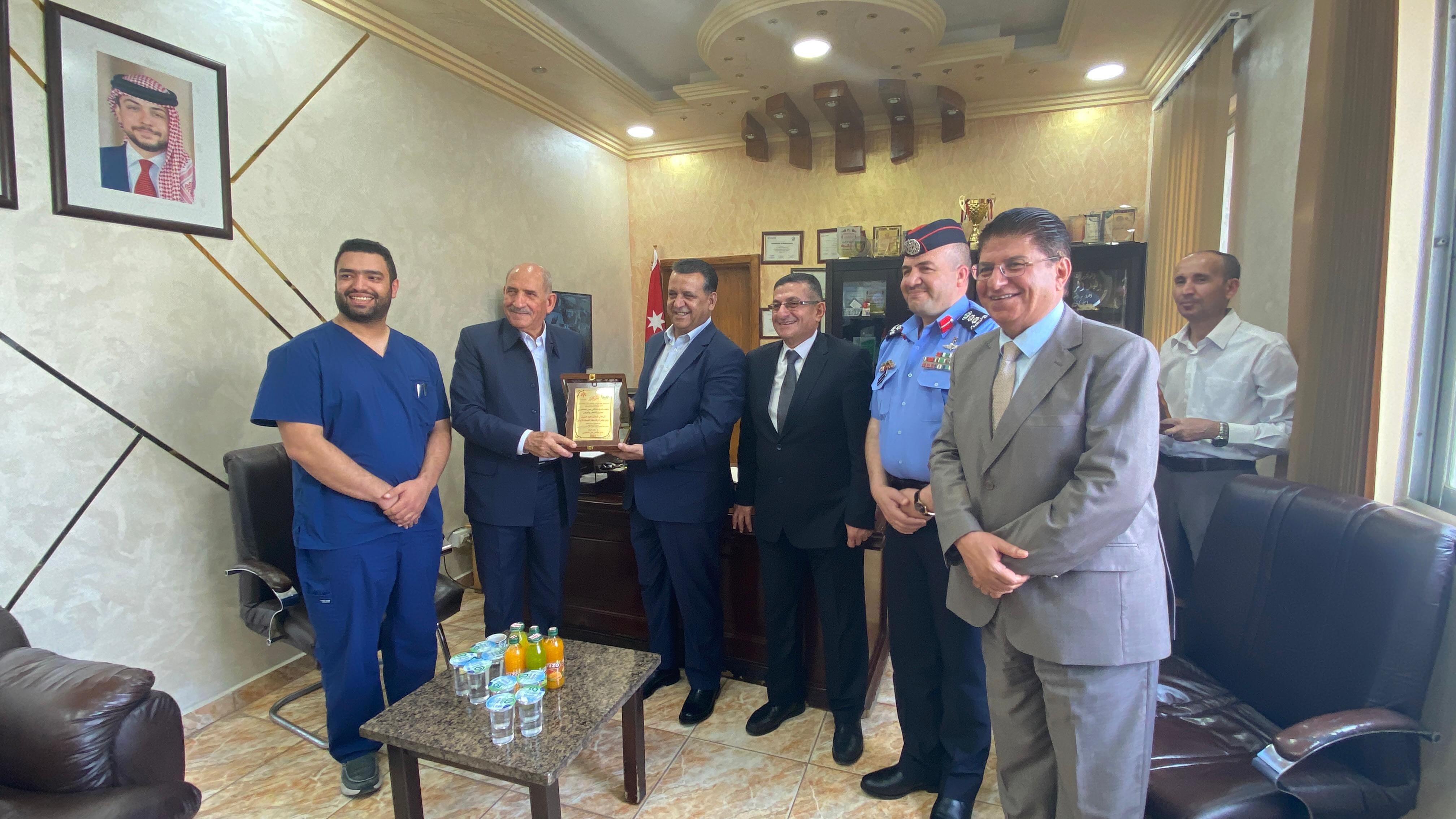 Phosphate donates a cardiac catheterization device to Ma'an Governmental Hospital and delivers equipment worth 250 thousand dinars